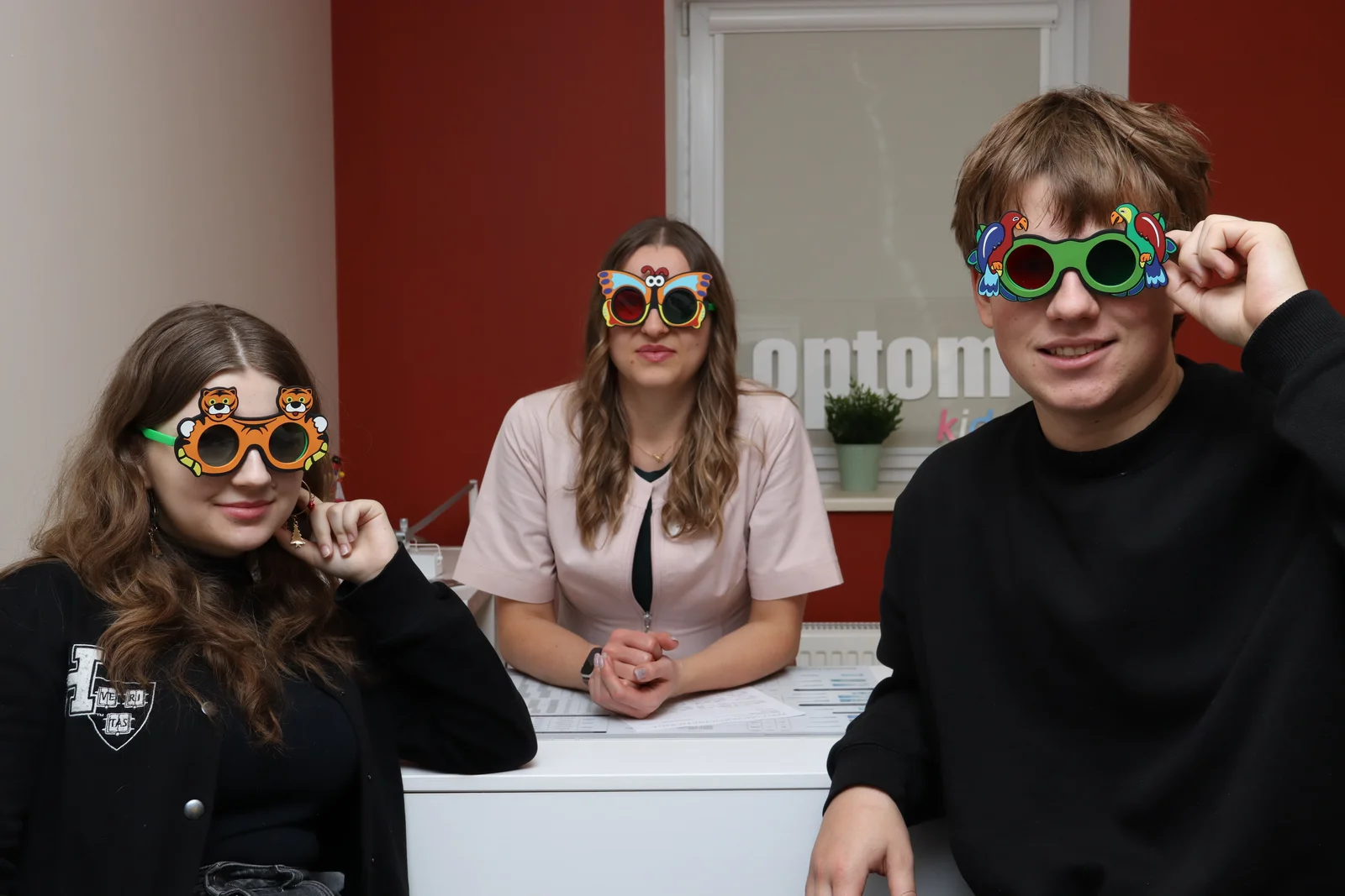 Zespół specjalistów OPTOM KIDS w gabinecie